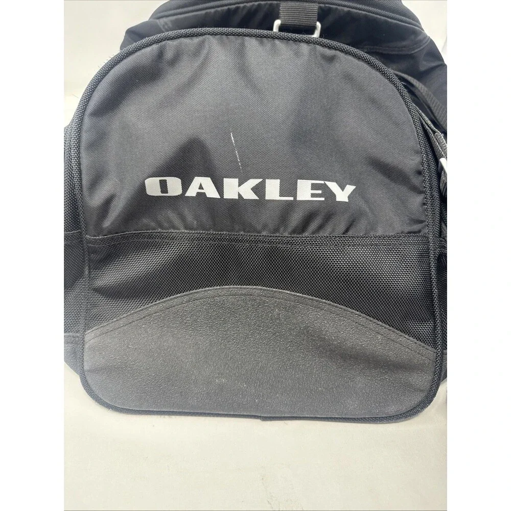 2010’s Oakley Heavy Payload Duffel Bag -  Black - Shoe Pocket NICE black large